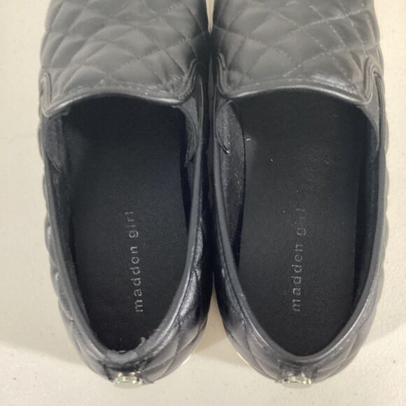 Women’s Steve Madden Quilted Black Leather Slip On Sneakers Size 10 - Picture 5 of 7